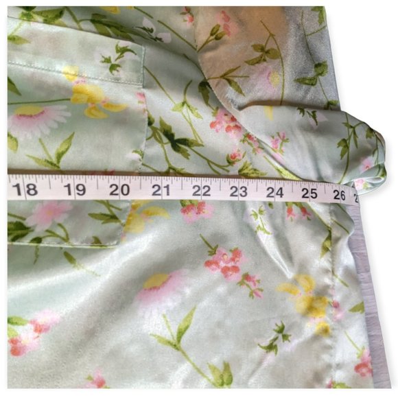 Maidenform Green Floral Satin Button Down Short Sleeve Night Shirt Size 1X - Picture 11 of 12